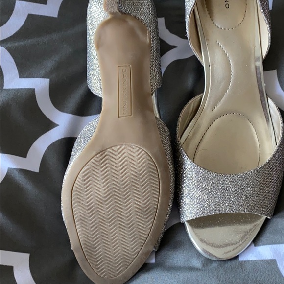 Gold heels - Picture 4 of 4